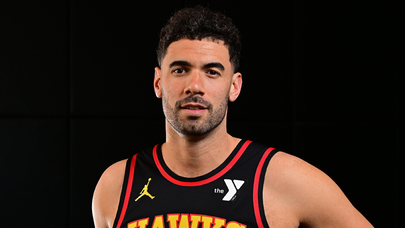 What Ethnicity is Georges Niang