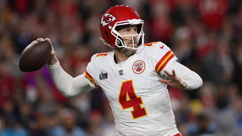 is chad henne still in the nfl