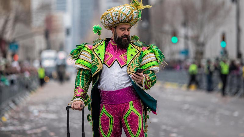 why does jason kelce dress like a mummer