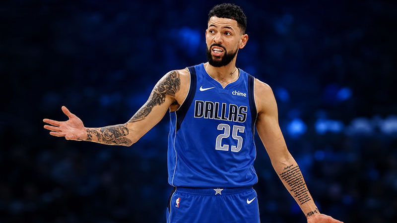 Why Does Everyone Hate Austin Rivers
