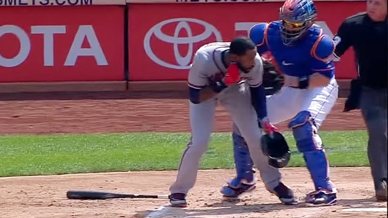Did Jason Heyward Get Hit in the Face