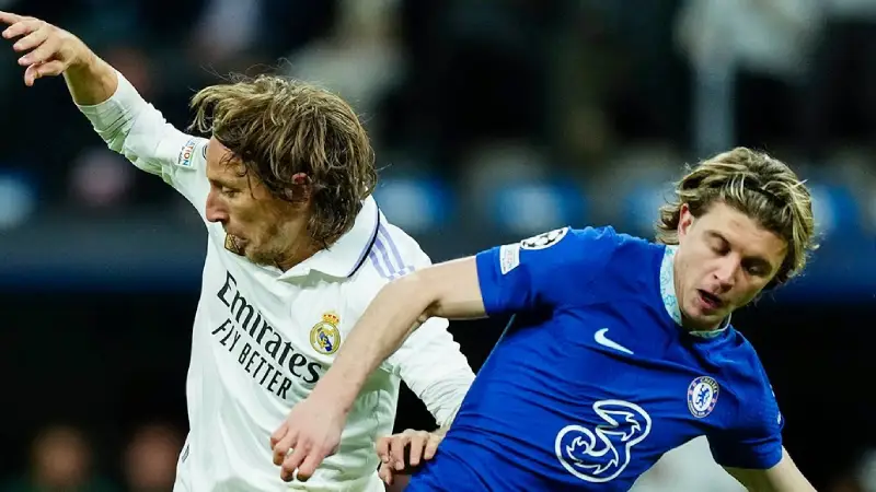 Real Madrid takes commanding 2-0 lead over Chelsea in Champions League semi-final