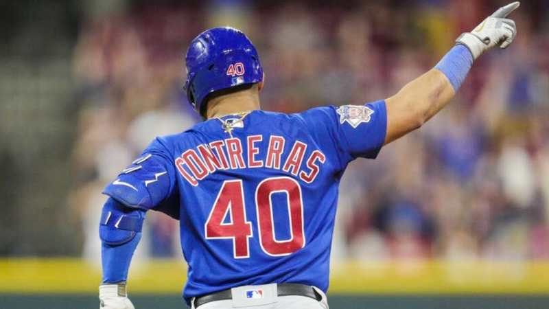 Willson Contreras Paint His Nails