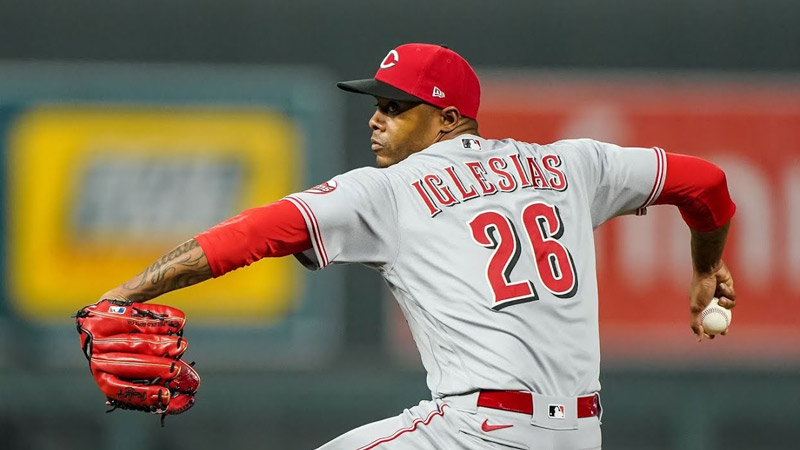 What Nationality is Raisel Iglesias