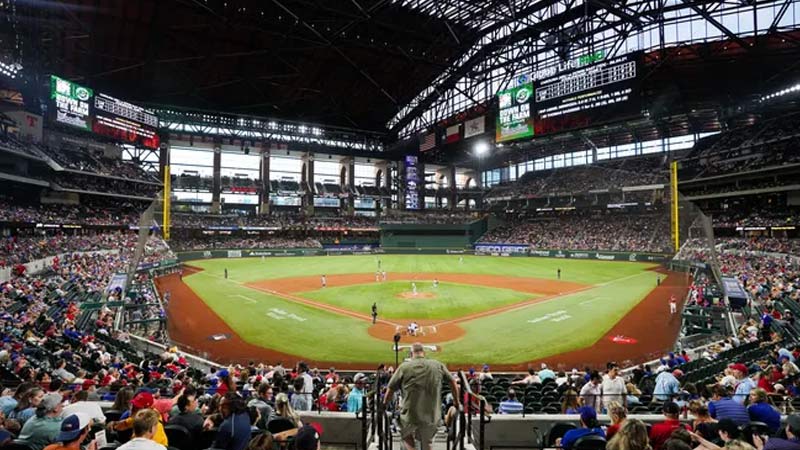 Are MLB Stadiums with Retractable Roofs Better