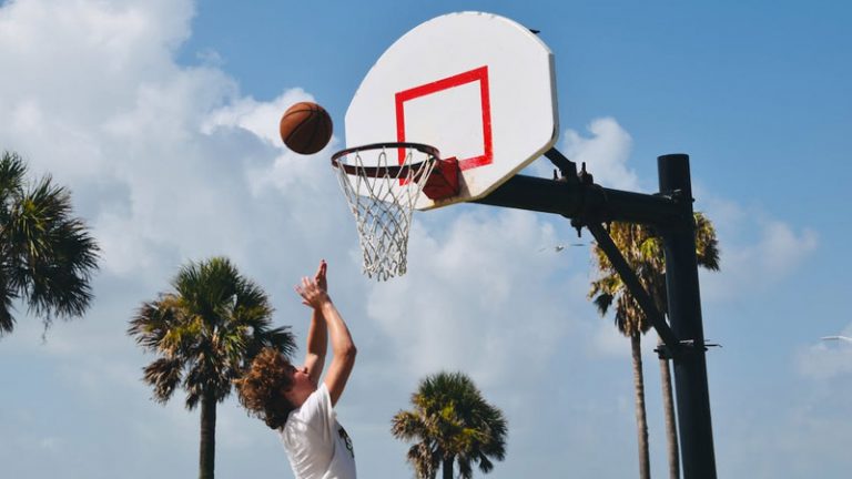 How Does Scoring Work In Basketball? - Metro League