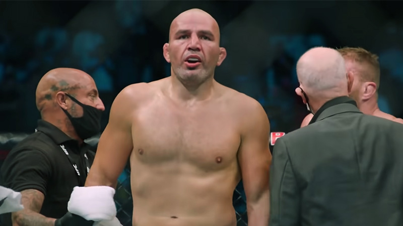 Glover Teixeira lose his title