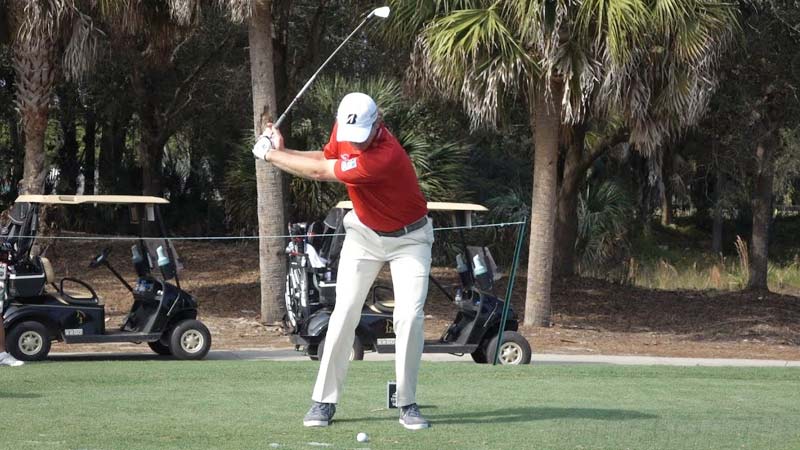 How to Make a Golf Swing