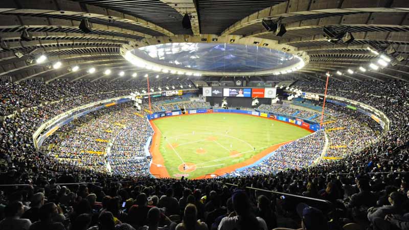 MLB Stadiums with Retractable Roofs