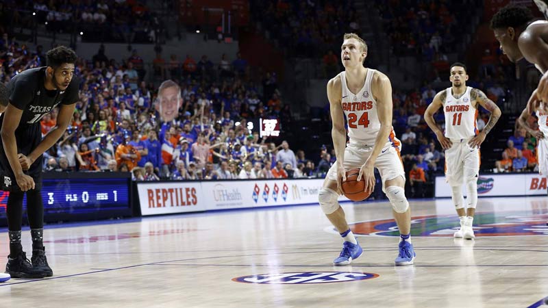 Why Don't More Basketball Players Take Free Throws Underhanded