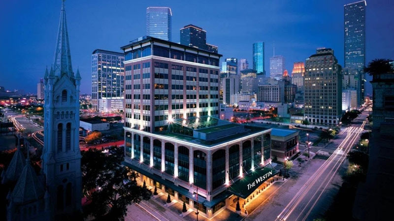 10 Best Hotels Near Toyota Center