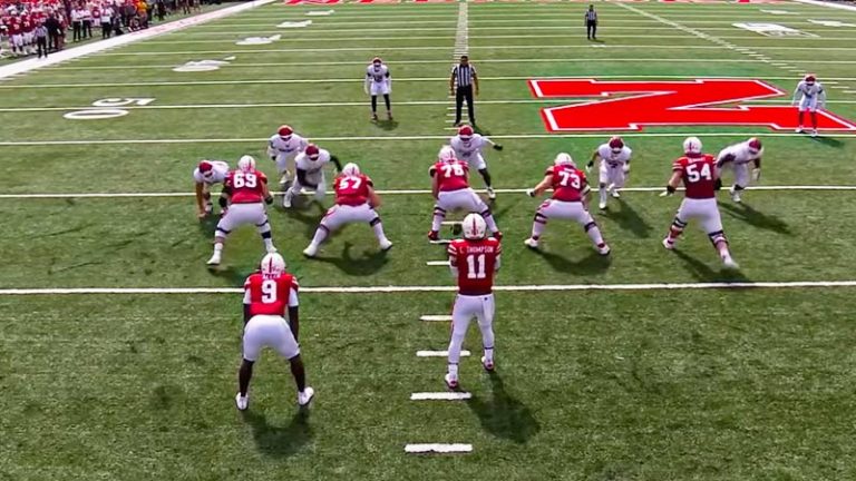 Top 10 Biggest College Football Rivalries of All Time - Metro League