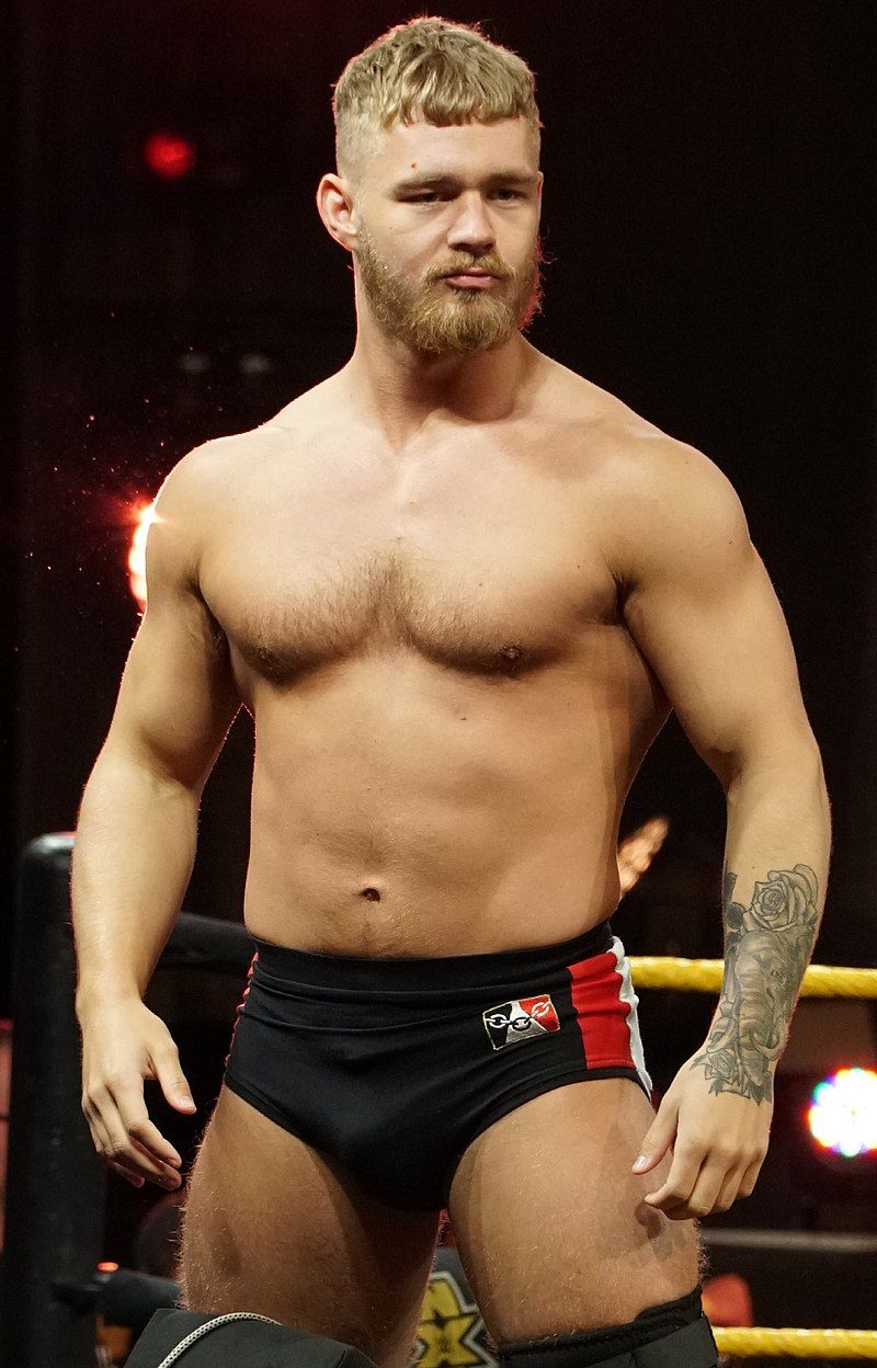 Tyler_Bate__30