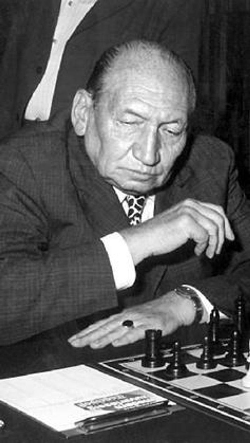 Amazing game by Mequinho, Henrique Mecking (Mequinho): THE GREATEST  BRAZILIAN CHESS PLAYER OF ALL TIME. His peak was in the year 1977, when it  was considered the third best