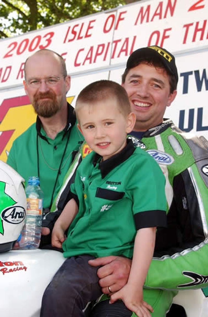 24 Ireland Motorcycle Racers in Best of the Country Metro League