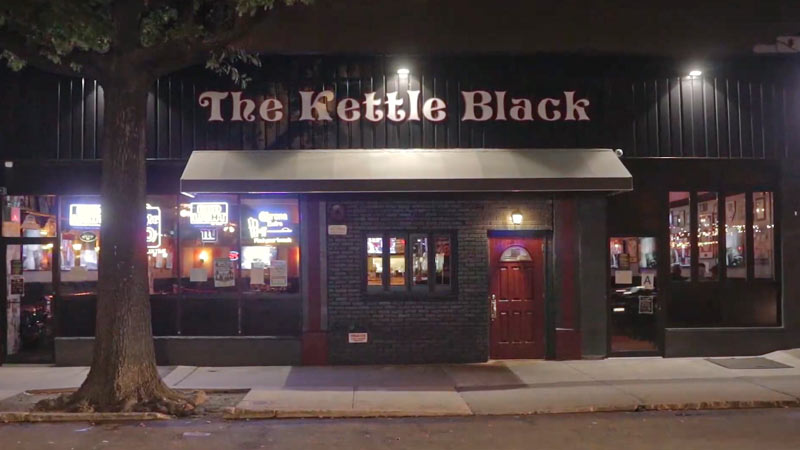 The Kettle Black Kitchen & Pub