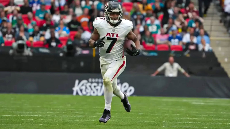 Impact of the Bubble Screens on American Football