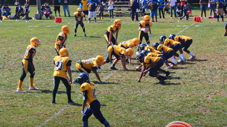 Swift as Lightning: Football Dip And Rip Technique - Metro League