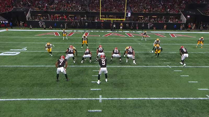 Good At Defending The Swimming Move In Football