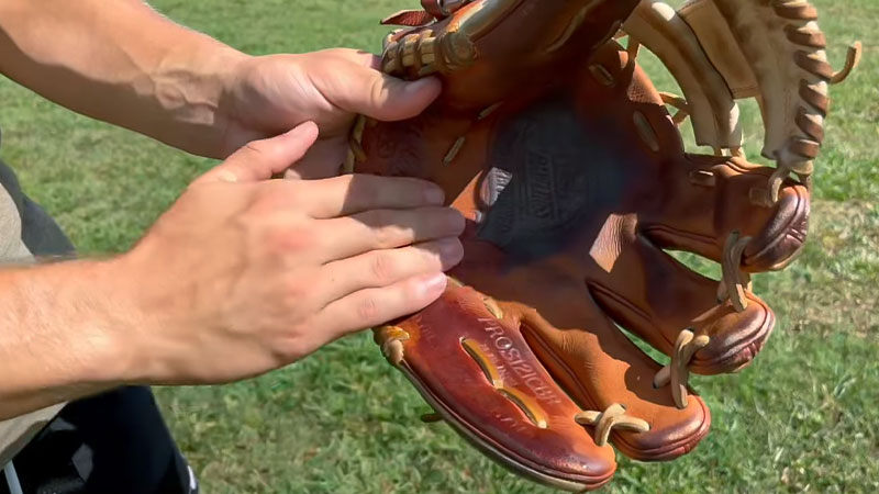 Appropriate Way to Dried Out Baseball Glove
