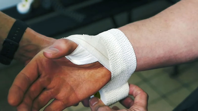 How to Wrap a Jammed Thumb