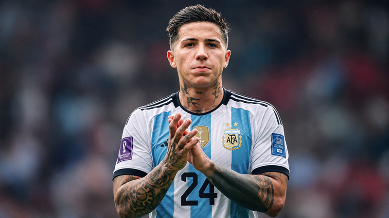 What Position Does Enzo Fernandez Play