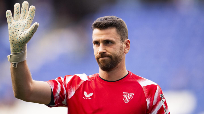 Why Does Unai Simón Start Over David Raya for Spain