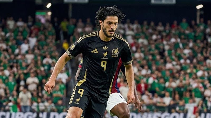 Raúl Jiménez Nationality
