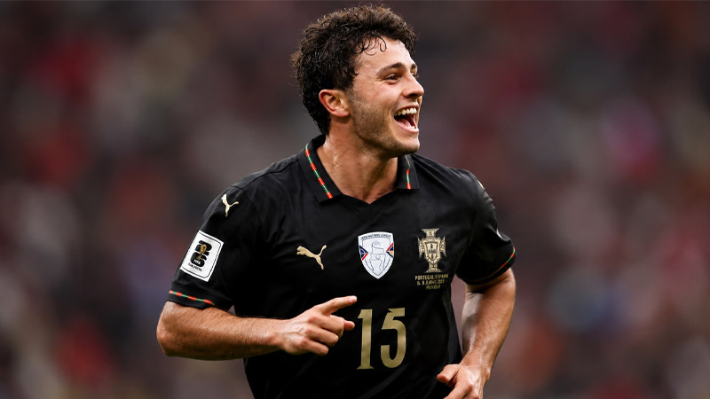 What Type of Midfielder Is João Neves