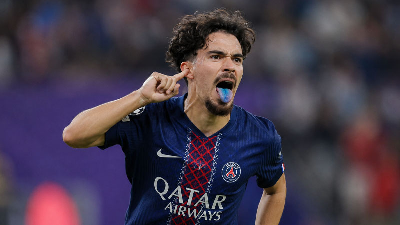 Why Does Vitinha Have A Blue Tongue