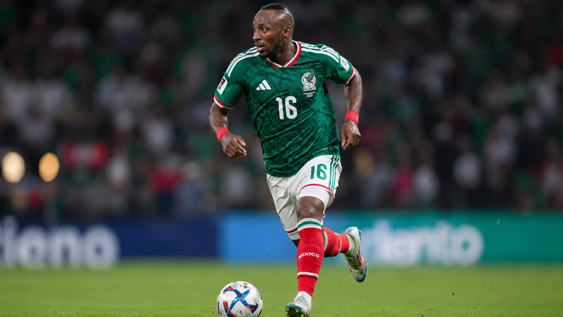 why does julian quiñones play for mexico