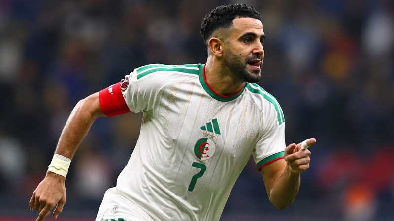 why does riyad mahrez play for algeria