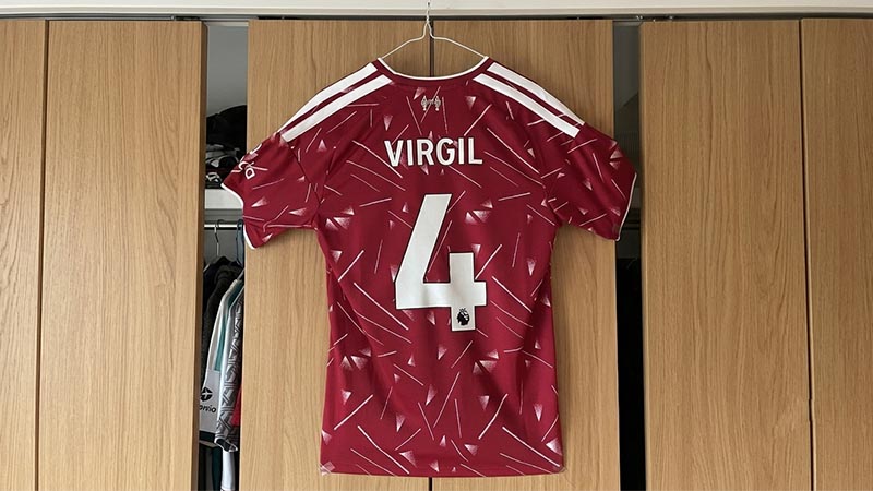 why does virgil van dijk wear virgil