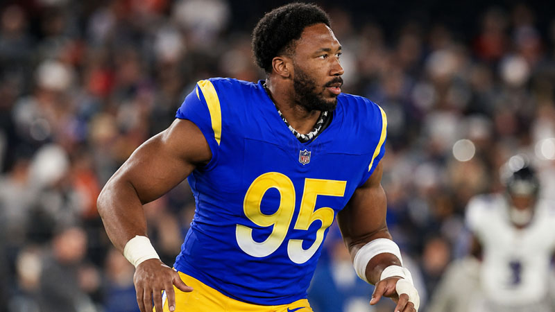 Browns trade Myles Garrett to Rams