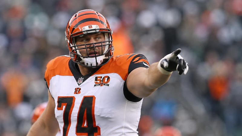 how does nfl free agency work