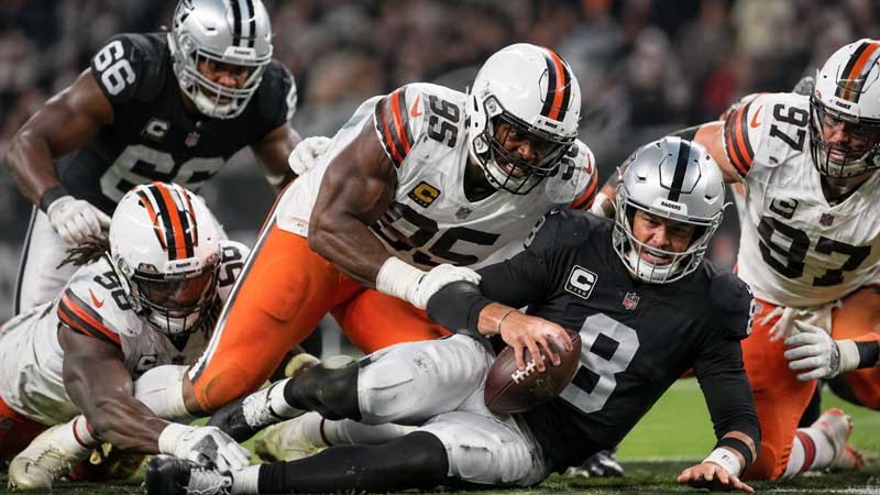 myles garrett sack record