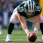 what does a long snapper do in the nfl