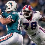 what does an edge rusher do in the nfl