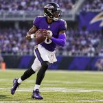why do nfl players wear compression sleeves